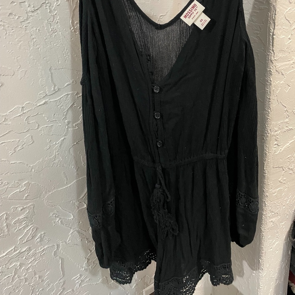 Mossimo TARGET  Sz Size Xs Black Peek a Boo Shoulder Short Romper